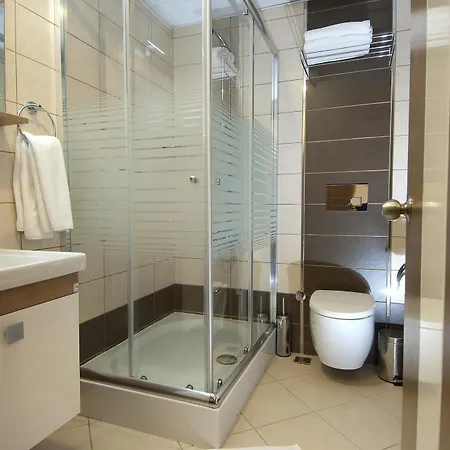 Supreme Hotel 3*