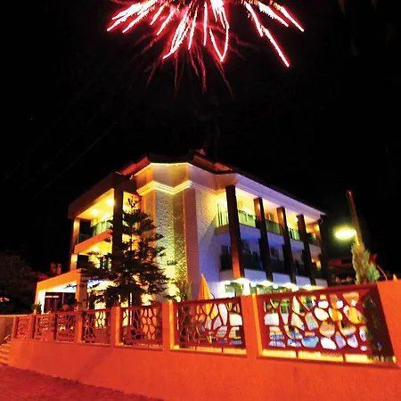 Supreme Hotel 3*