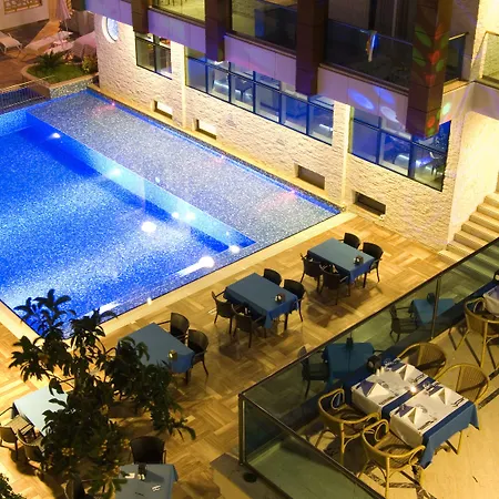 Supreme Отель 3*