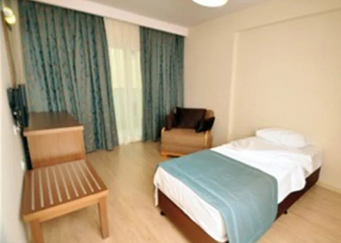 シュープリーム マルマリス